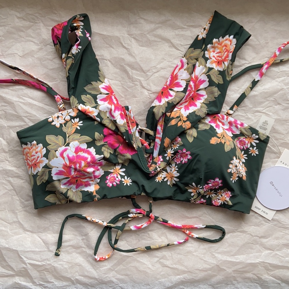 New Radio Fiji Maileo Bridget fliral Print bikini swimsuit set - Picture 9 of 11